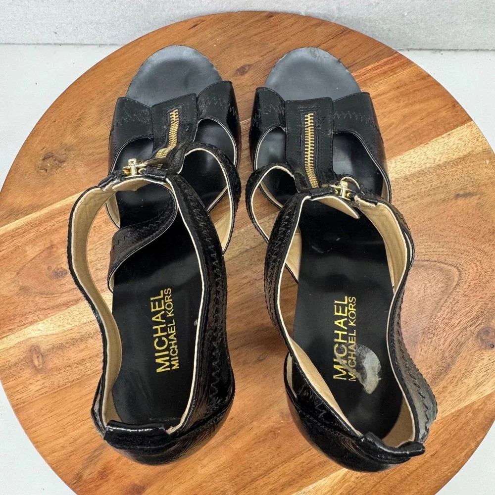 Michael Kors Berkley T-Strap Black Patent Leather Heeled Zip-up Sandals Size 9M - Picture 7 of 10